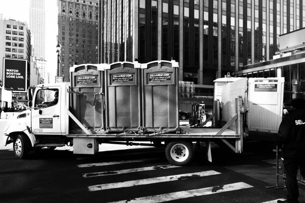 Best Porta potty rental near me  in Rossmoyne, OH